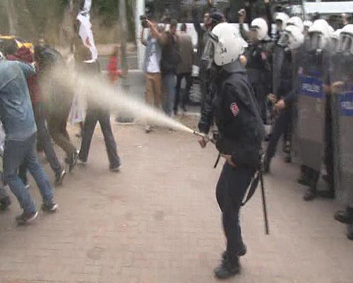 Dolmabahçedeki gösteriye polis müdahalesi