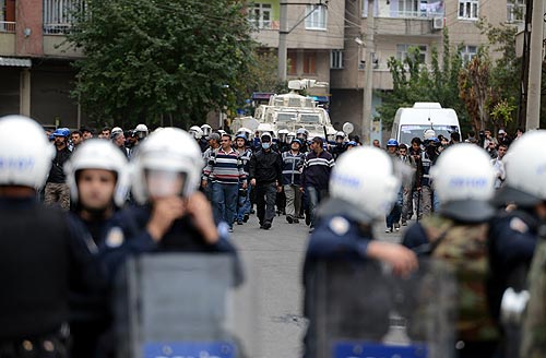 Diyarbakırda 26 tutuklama