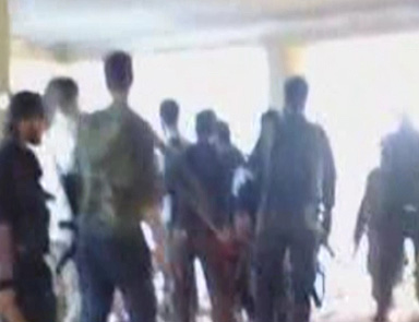 Suriye askerlerinin infazı kamerada