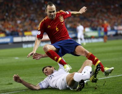 Iniesta: Katalan hissediyorum