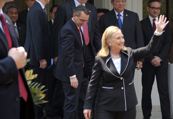 Hillary Clinton Çine gidiyor