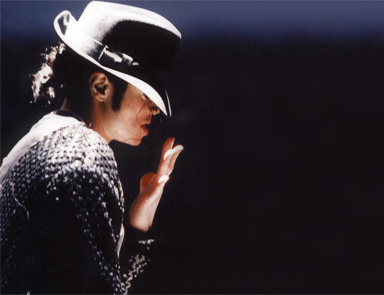 Michael Jacksonın doğum gününde sürpriz şarkı