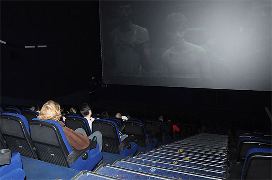 Jolienin filmini sadece 12 kişi izledi ‎