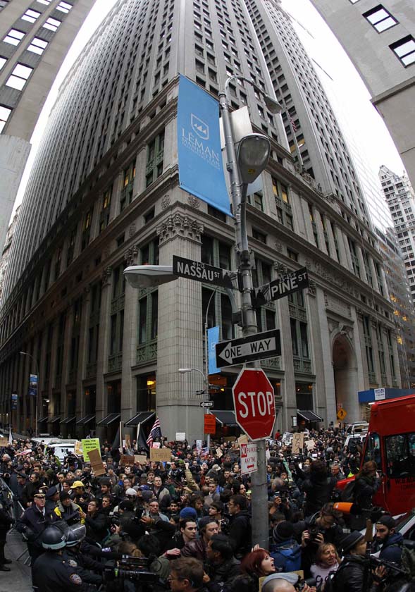İşgalciler, Wall Streete yürümeye başladı
