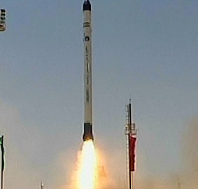İran kendi uydusunu fırlattı