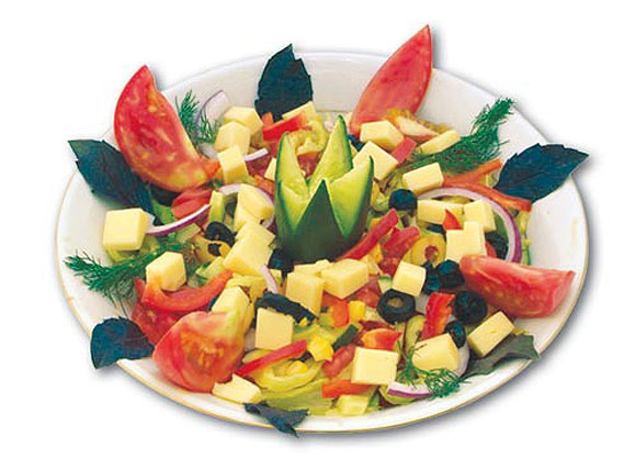 Günün Yemeği: Akdeniz Salatası