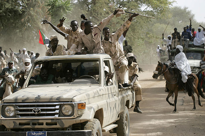 Darfurda isyancılar ordu üssünü ele geçirdi