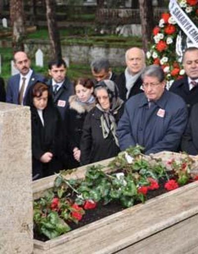 Gaffar Okkan mezarı başında anıldı
