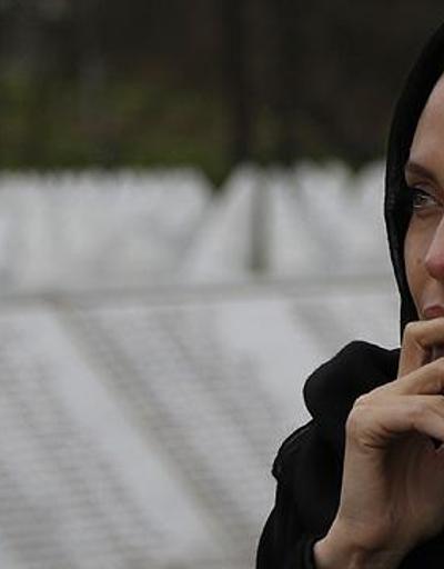 Angelina Jolie gözyaşlarını tutamadı