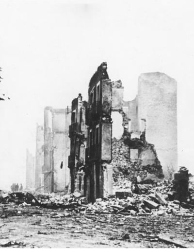 Hitlerin gönderdiği uçaklar Guernicayı bombaladı: Bunu siz yaptınız
