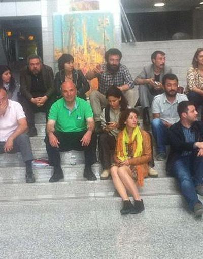 1 Mayıs gözaltıları... Avukatlar oturma eyleminde