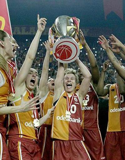 Galatasaray Odeabank 73-54 Fenerbahçe