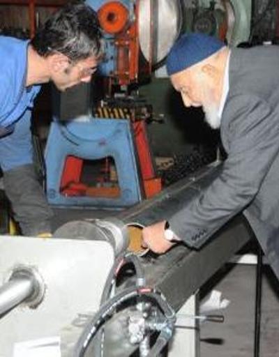 Cumhurbaşkanı Gülün babası 88 yaşında hala çalışıyor