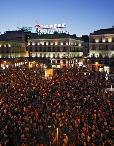 İspanya artık Kral istemiyor: Felipe çek git
