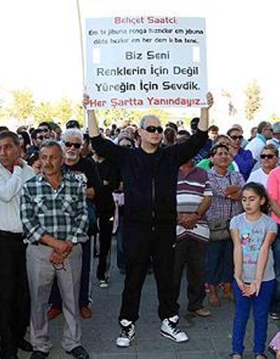 MHPli başkana Kürtçe pankartlı destek