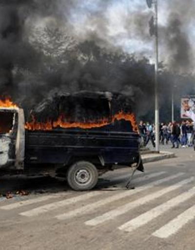 Mısır yine karıştı, Tahrirde müdahale