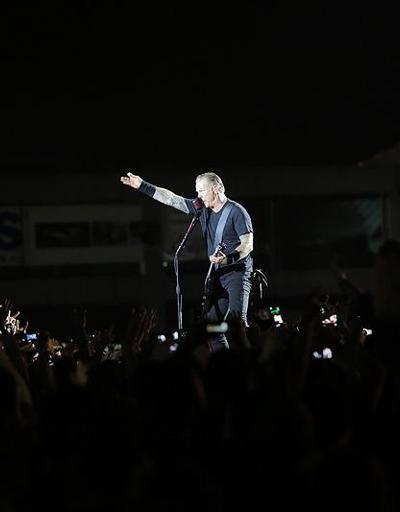 Metallica istek üzerine İstanbulu salladı
