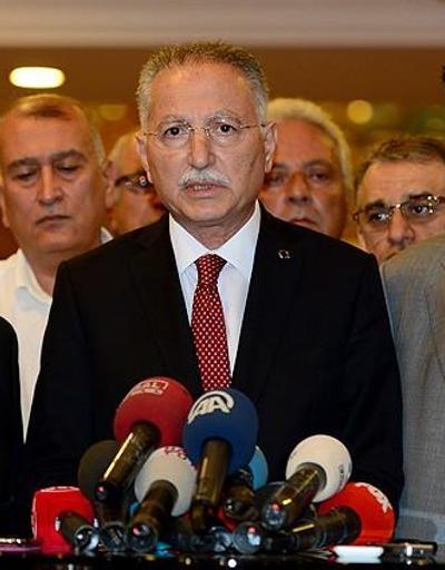 İhsanoğlu Iraklı Türkmenlerin temsilcileriyle görüştü