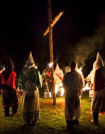 Ferguson isyanında ABDnin ırkçı örgütü Ku Klux Klan da sahnede