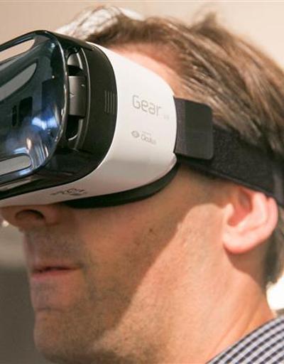 İşte Samsungun en çok merak edileni: Sanal gerçeklik gözlüğü Gear VR