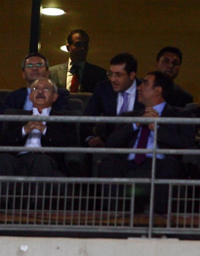 Kılıçdaroğlu Beşiktaş - Asteras Tripolis maçını izledi