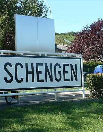Avusturya Schengeni askıya aldı