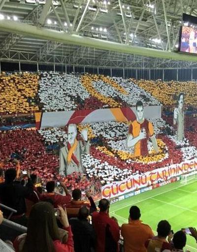 Galatasaray taraftarından muhteşem koreografi