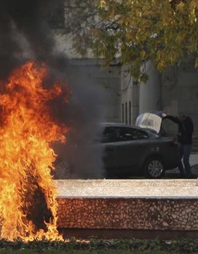 Bulgaristan Cumhurbaşkanlığı önünde kendini yaktı
