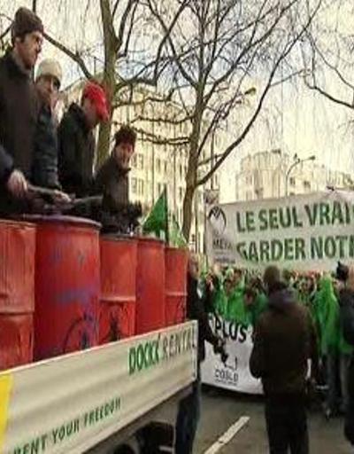 Brükselde kemer sıkmaya büyük protesto