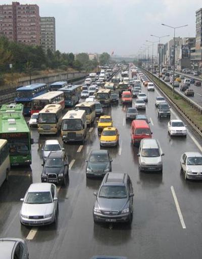 Dikkat İstanbulda yarın bazı yollar trafiğe kapatılacak