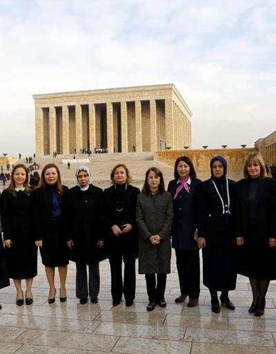 Kadın milletvekilleri Anıtkabirdeydi