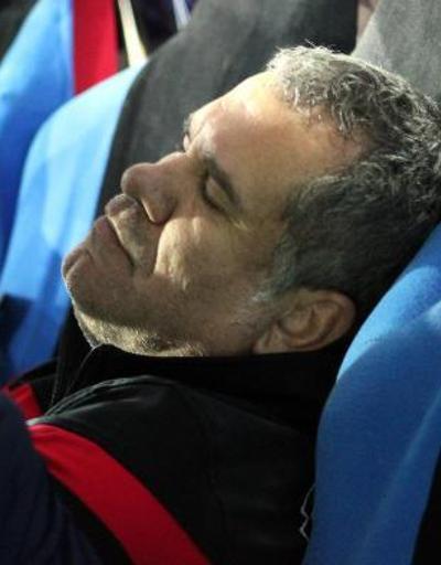 Adanaspor Teknik Direktörü maç sırasında fenalaştı