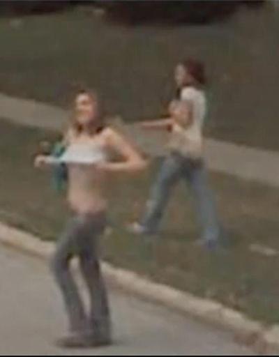 Google Street Viewın yakaladığı 43 utandıran görüntü