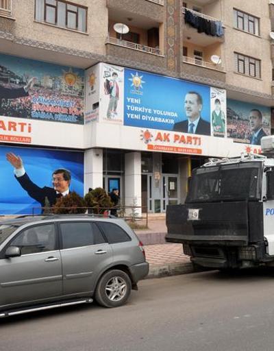 Diyarbakırda AKP binaları önünde gösteri yasaklandı iddiası
