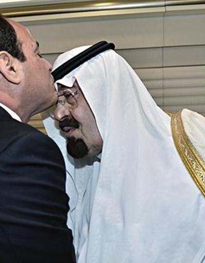 Mısır Cumhurbaşkanı Sisi, Suudi Kralını ziyaret etti