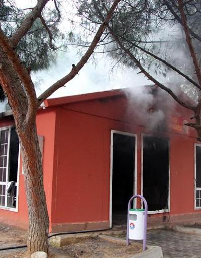 Engin Çeber Halk Kütüphanesi bir hafta içinde iki kez yandı