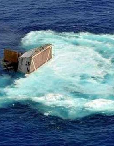 İskoçyada yük gemisi battı: 8 kişi kayıp