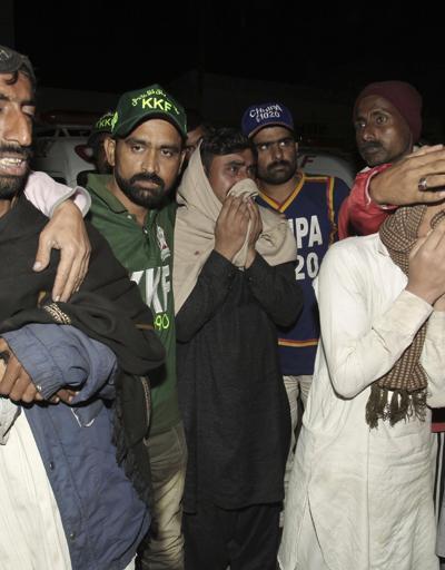 Pakistanda katliam gibi kaza: 57 ölü