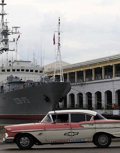 Rus istihbarat gemisi ABD ile yakınlaşan Kübaya demirledi