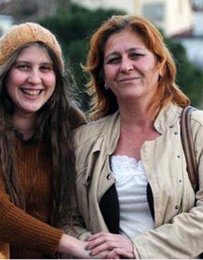 Kırmızı fularlı kızın annesi HDPden aday