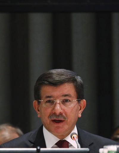 Başbakan Davutoğlundan iş dünyası, liderler ve tatil yapanlara çağrı