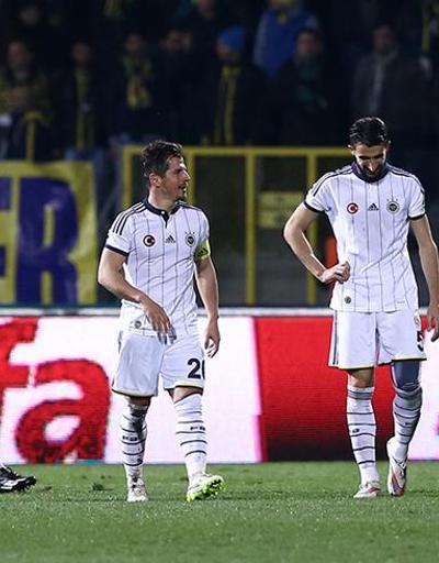 Fenerbahçeye derbi öncesi çifte şok