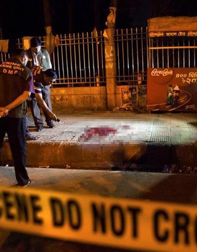 Bangladeşte bir yazar daha palalı saldırıda öldürüldü