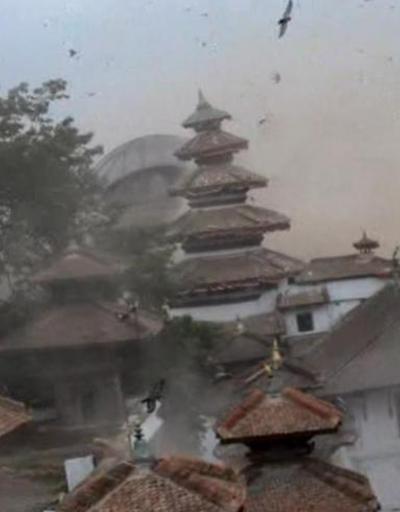 Nepalde deprem anı Türk çift tarafından görüntülendi
