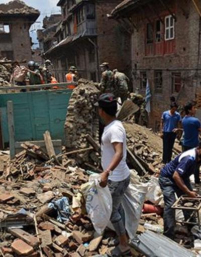 İkinci bir depremin vurduğu Nepalde durum kötü