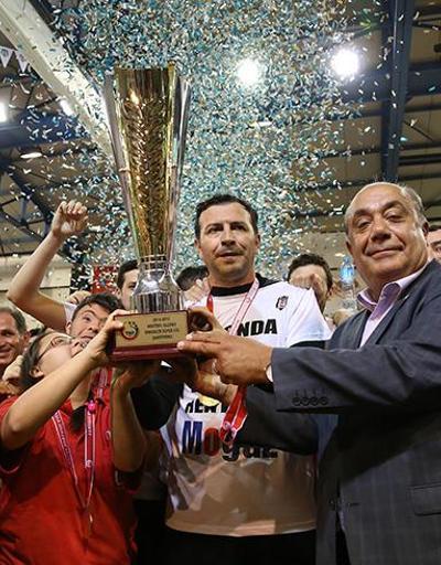 Beşiktaş Mogaz kupasını aldı