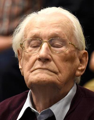 Eski Nazi subayı Oskar Gröning 300 bin kişinin ölümünden suçlu bulundu