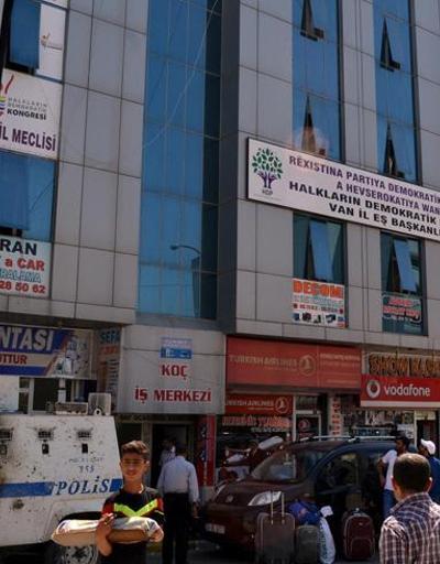 Vanda HDP binasına saldırı iddiası polisi alarma geçirdi