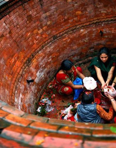 Hindistandaki tapınakta izdiham: 11 ölü, 50den fazla yaralı