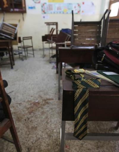 Pakistan okul saldırganlarına idam cezası verdi